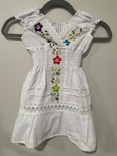 Load image into Gallery viewer, Girl’s Mexican dress
