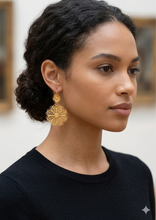 Load image into Gallery viewer, Flower Filigree Earrings
